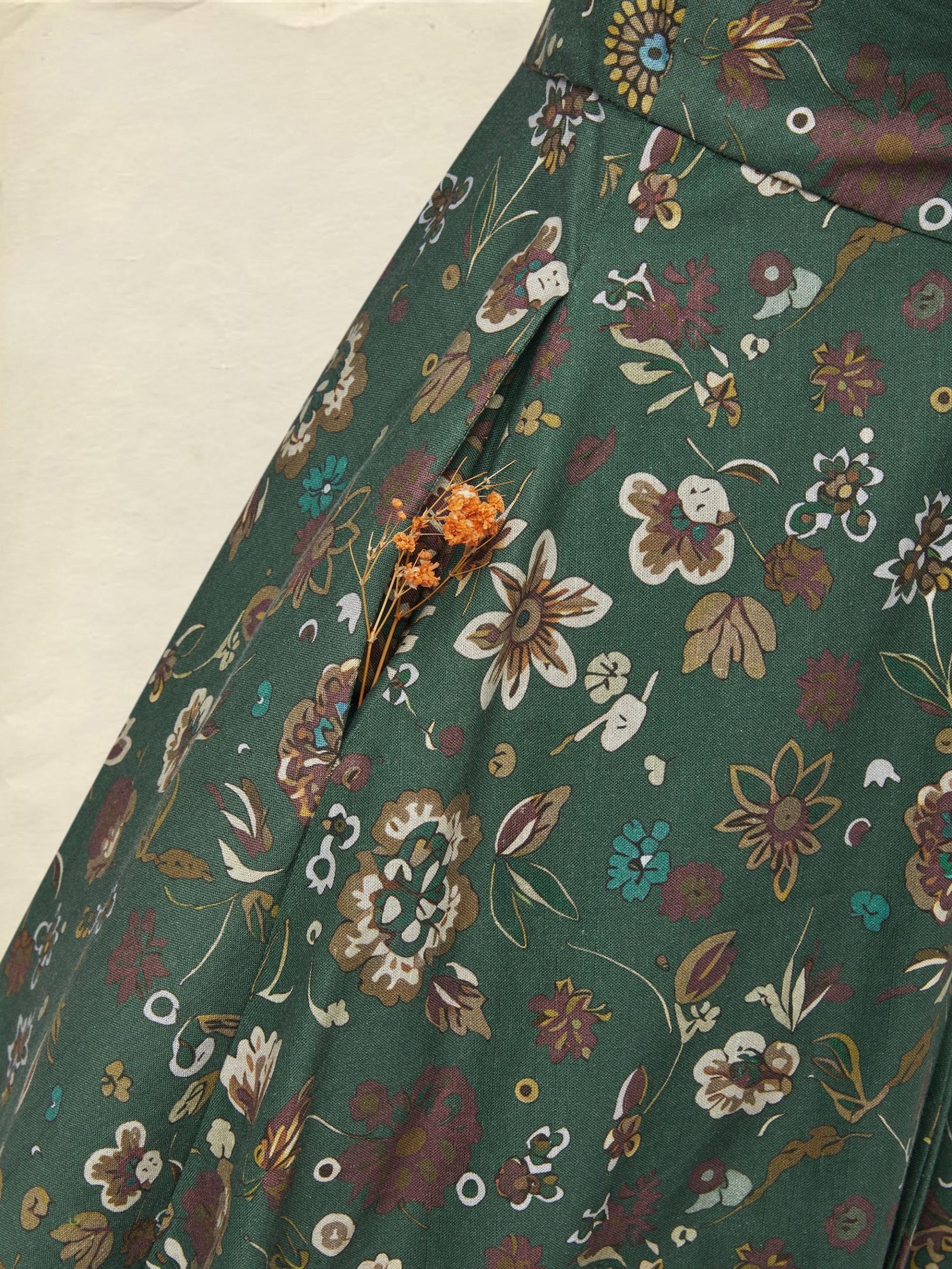 Midi Linen Dress, Long Sleeves, Square Neck, Paisley, Vintage, Green - Image 6